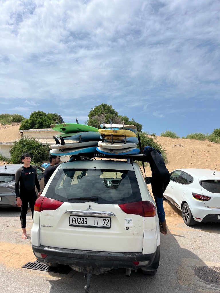 Surf trip Essaouira — 4×4 et planches vers Sidi Kaouki et Imsouane, Elite School